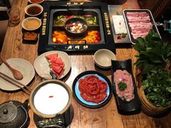 -老牌坊云南鱼豆花火锅(嵩山店)
