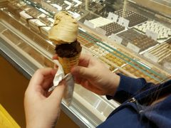 -VENCHI 闻绮(上海佛罗伦萨小镇店)