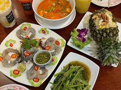 -Dang restaurant (patong phuket)