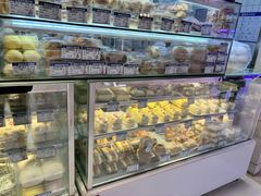 -白玉兰食品甜凤店(合生汇店)