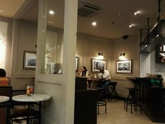 大堂-星巴克(港汇1号办公楼店)