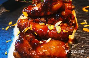 Italian Black Vinegar Spare Ribs with French Mashed Potatoes