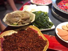 屠场鲜毛肚-洞府防空洞老火锅(解放碑总店)