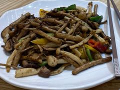 黑枞菌炒牛柳-德胜轩正宗顺德菜(宝安沙井会展中心店)