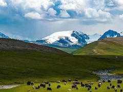 -天山神秘大峡谷