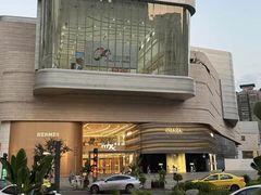 -闲隅江景艺术酒店(解放碑洪崖洞总店)