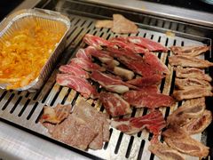 -臻牛烤肉