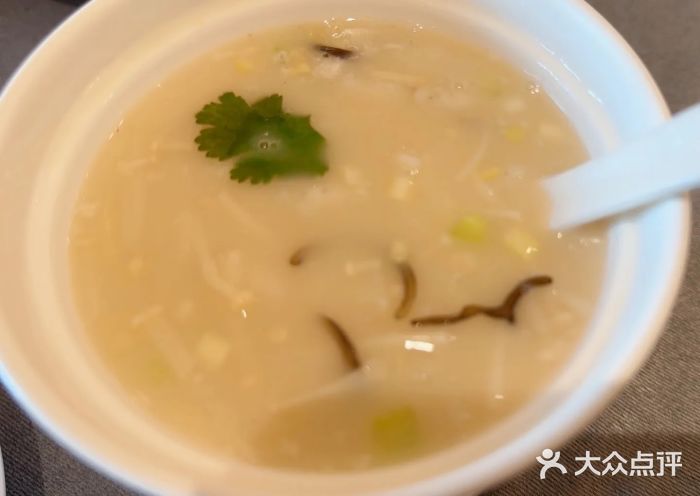名佳荟鱼茸海鲜羹图片