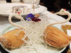 鲜虾天鹅酥-上海1号私藏菜(静安店)