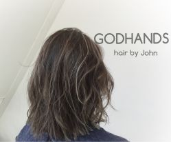 -God Hands发型设计复古会所