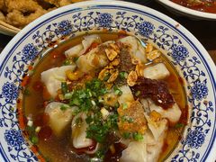 -爆炸头阿姨小四川正宗川味小吃(无任何分店)