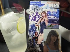 -Mx.cocktail bar
