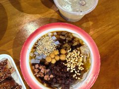 -爆炸头阿姨小四川正宗川味小吃(无任何分店)