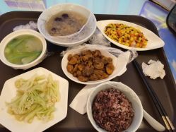 -玥奢国际母婴护理中心(滨江宝龙店)
