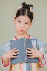 -格林童趣专业儿童摄影(公益西桥店)