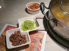 -左庭右院鲜牛肉火锅(浦江欢乐颂店)