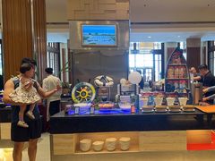 -亚龙湾希尔顿自助餐厅·海鲜·烧烤·沙滩BBQ·现场乐队