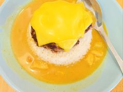 芝士牛肉汉堡咖喱饭-红小满休闲餐厅(十全街店)