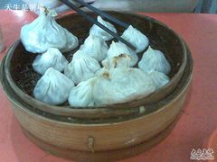 20100529(002)-大龙汤包