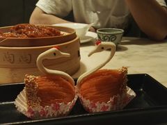 鲜果榴莲天鹅酥-陶陶居酒家(正佳广场店)