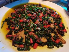 尖叫鸡-辣婆婆(航天桥店)