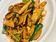 -鸽子侯·家宴·平价海鲜(市图书馆店)
