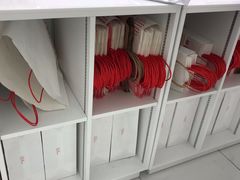 -优衣库(上海正大广场店)