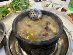 -鲁朗纳麦石锅鸡庄园