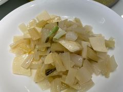 冬腌菜炒冬笋-虎哥私房菜(馒头山店)