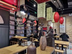 大堂-白七爷原汤捞面（大宅门）(泰盛广场金牌店)