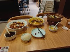 -宏状元现熬粥·京味菜(三里河店)
