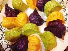 手工彩色蒸饺-素心斋素食餐厅