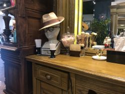 -TWOFACE 双面理发馆