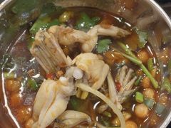 -鸿顺老铁锅美蛙鱼府(解放碑店)