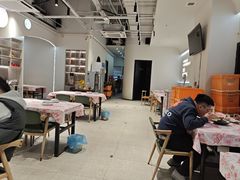 -老班长·小龙虾·鲜货烧烤大排档(金街美地店)