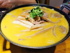 泰式咖喱牛杂锅仔-丁记盐蘸牛肉·新杭菜(河东路店)
