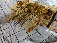 -老街烧烤大排档·地道湖北菜·龙虾馆(汉口火车站店)