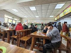 -不起眼麻辣烫凉皮店