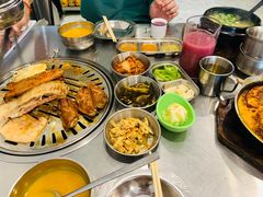 -韩九点烤肉(大学城店)