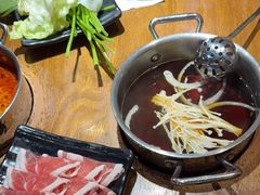 -呷哺呷哺(万达新世界店)