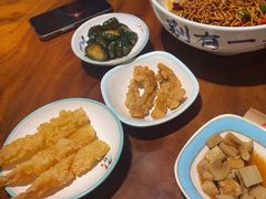 -李犟大爆鳝面·手工蟹黄包(湖滨西湖店)