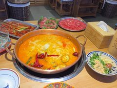 -洱火云南酸菜牛肉火锅(石景山当代商城店)