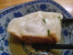 -无名氏宵夜小摊(祝家三姐妹馄饨店)