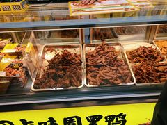 -周黑鸭(武汉汉阳区江城大道永旺店)