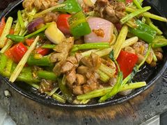 -古榕农庄·桑拿簸箕菜·招牌泥焗鸡(清远长隆店)