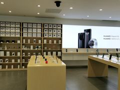 -华为授权体验店(万航渡路)