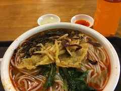 -水平有限螺蛳粉(宏达大厦店)