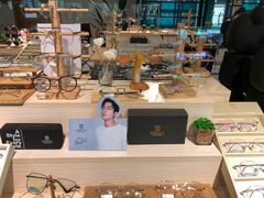 -Trend1881视光·蔡司视觉(领展广场店)