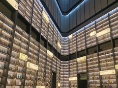 -上海虹桥中心爱琴海亚朵S酒店
