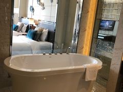 -长沙国金中心异国印象酒店